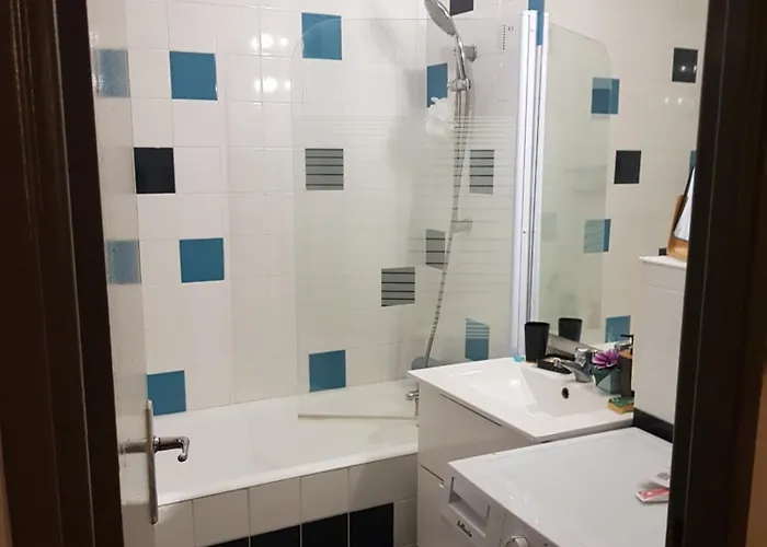 Spacieuse Quartier Populaire * Nimes